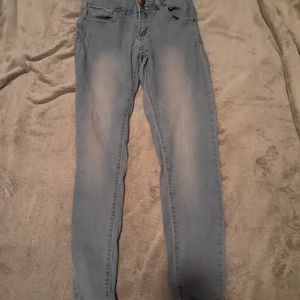 Blue  distressed denim skinny jeans